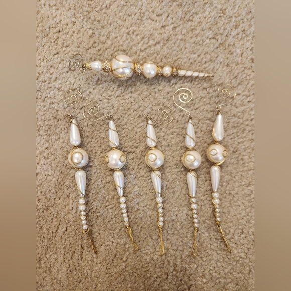VTG Faux Pearl White Gold Ornaments Set Of 6 Assorted Graduated Beads 8.5" - Picture 1 of 1